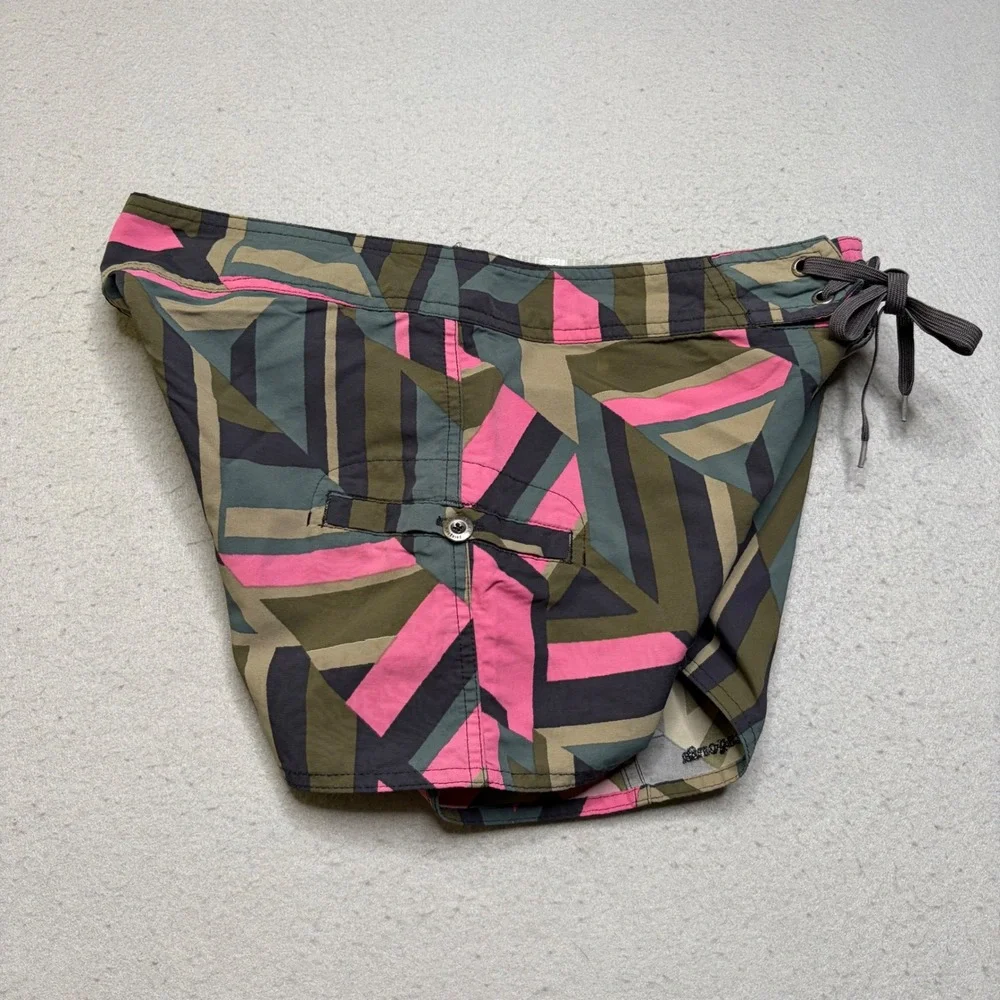 Patagonia Board Shorts Womens 6 Pink Green Geometric Abstract Surf Swim Shorts